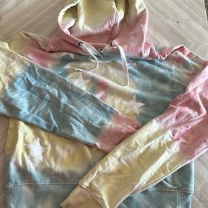 Chrldr Women’s Tie Dye and Star Hooded Sweatshirt